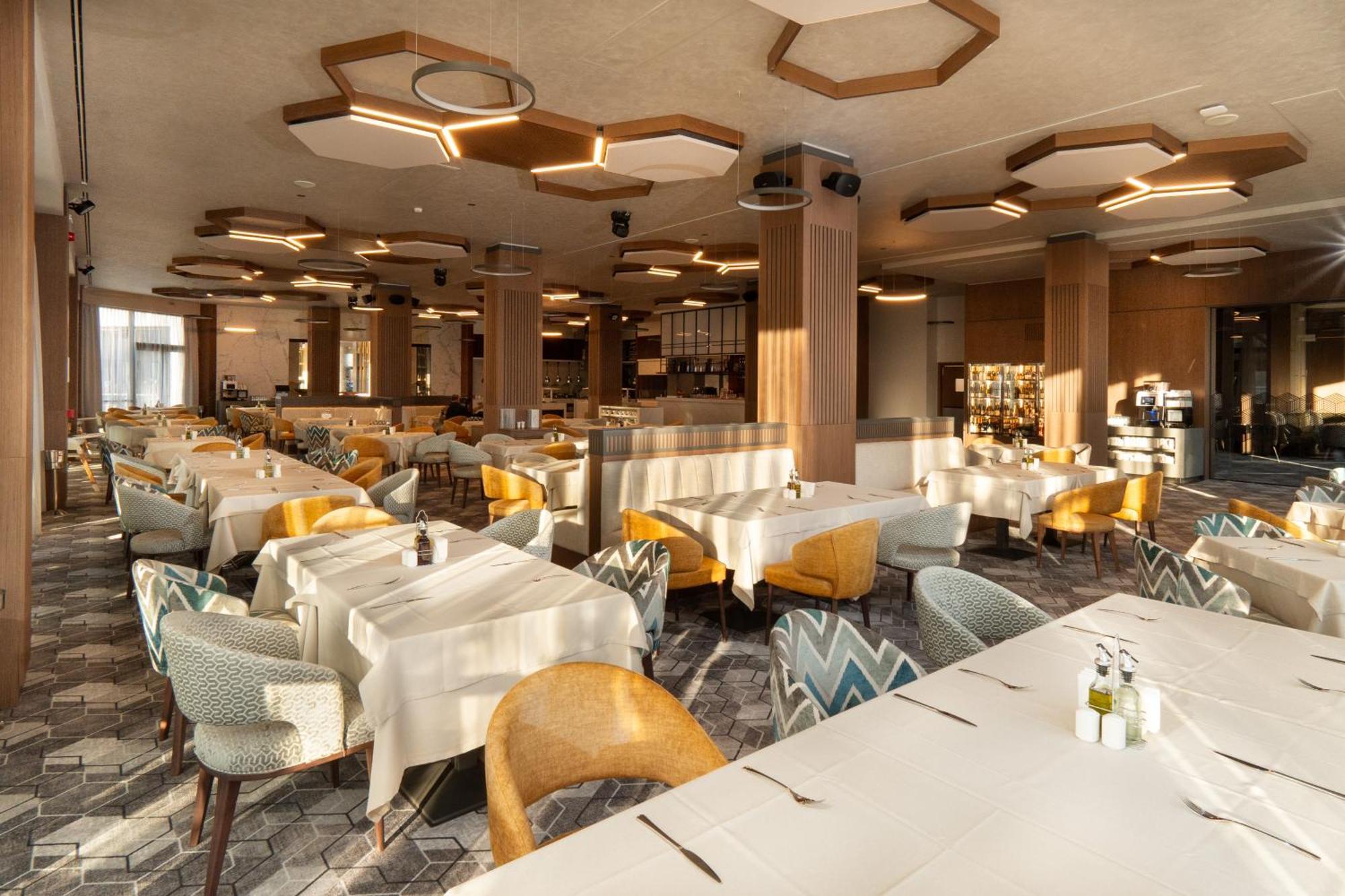 Atmosphere Balneo Hotel & Spa Pavel Banya Exterior foto