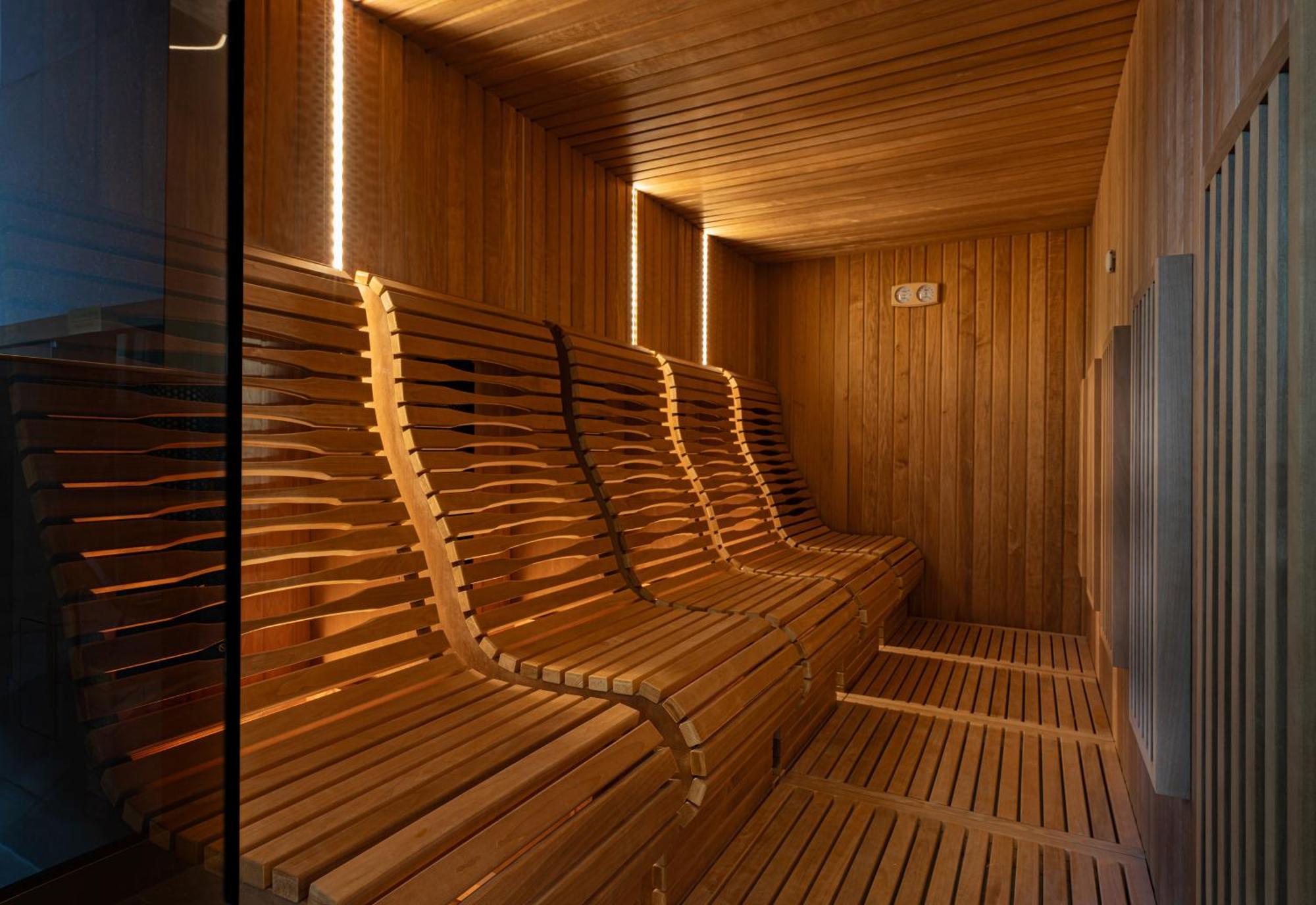 Atmosphere Balneo Hotel & Spa Pavel Banya Exterior foto